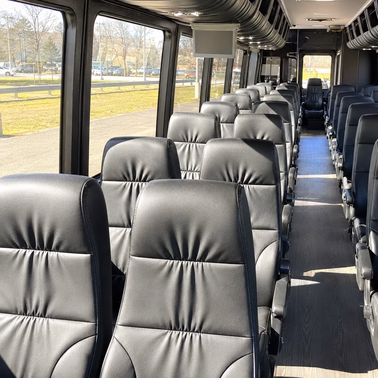 minibuses are the smart choice for franklin s rural wedding venues
